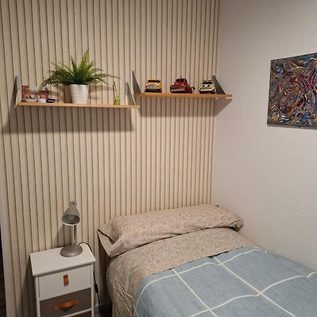 Habitacion Particular Con Bano Privado إشبيلية المظهر الخارجي الصورة